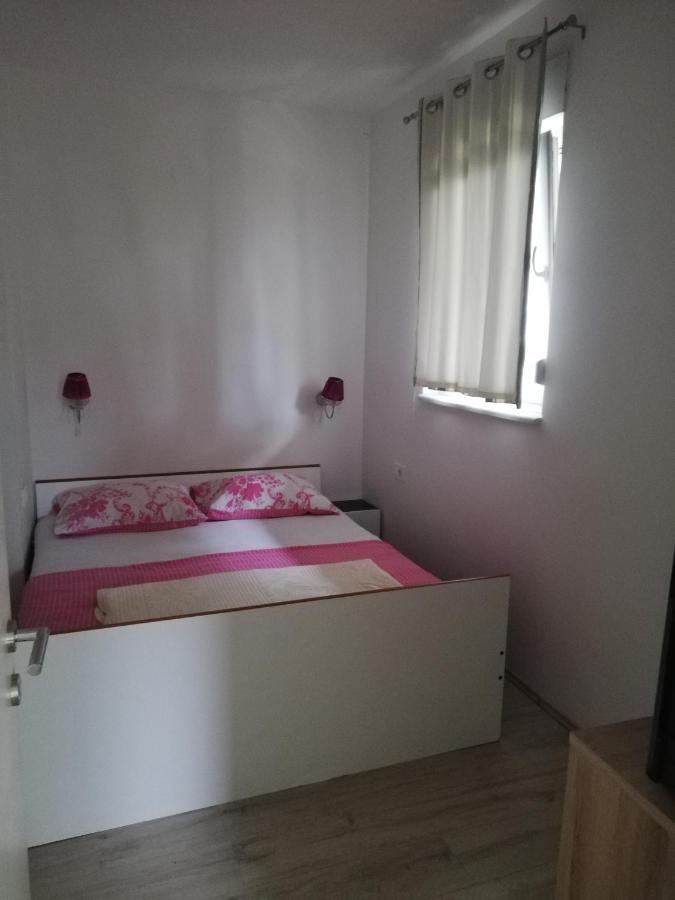 Apartmani Andrea Promajna Kültér fotó