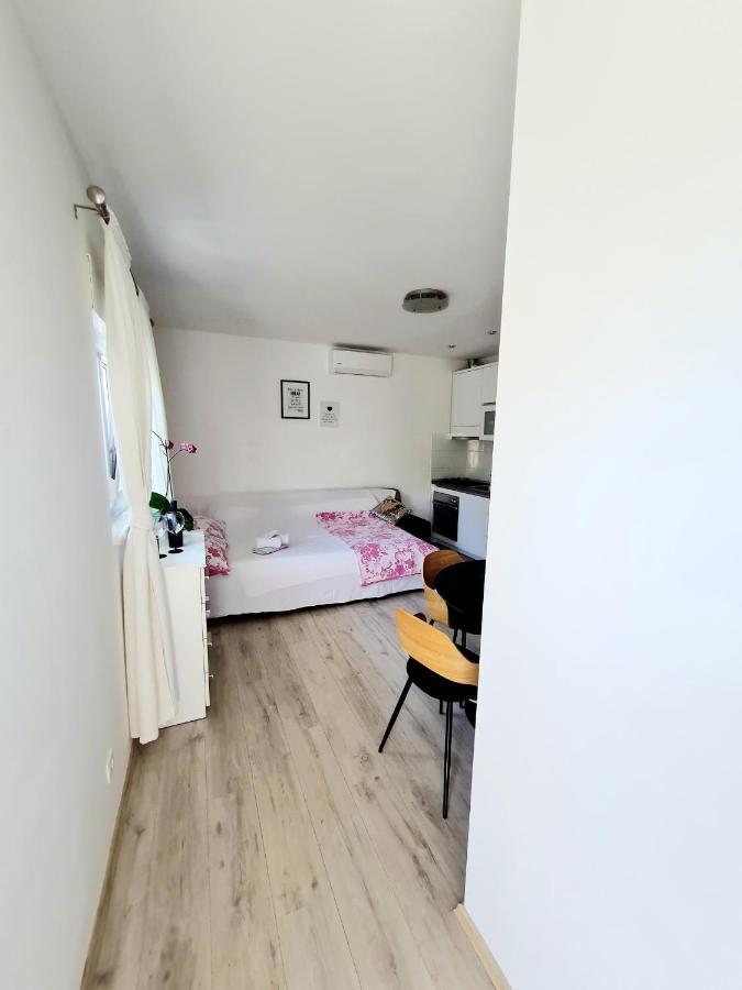 Apartmani Andrea Promajna Kültér fotó